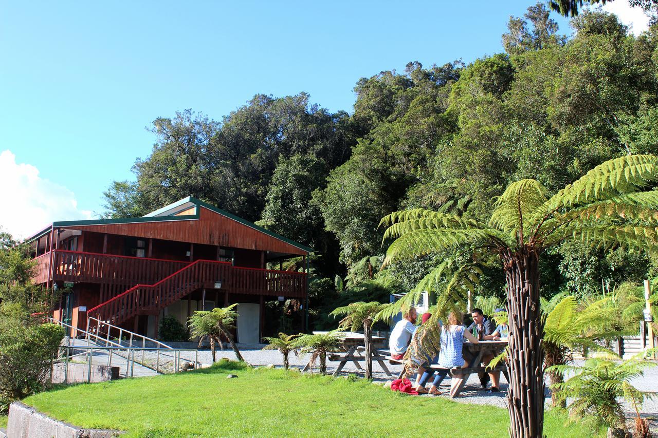 Fox Glacier Pod Hostel & Inn Eksteriør billede